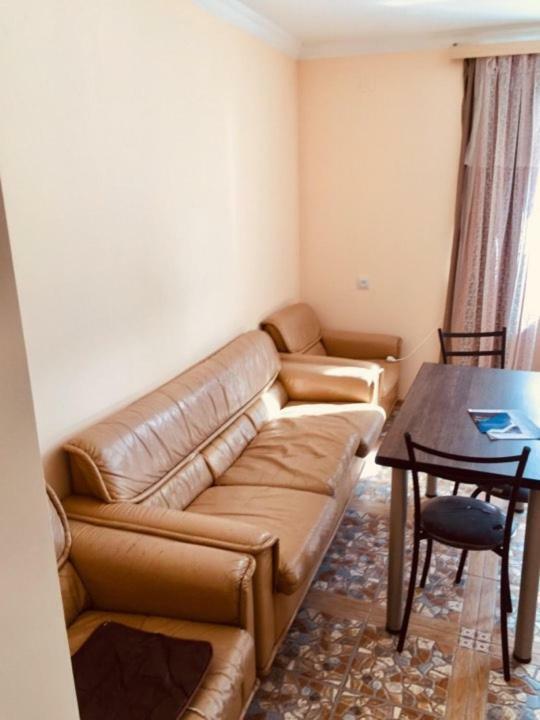 Bed and Breakfast Lali Тбилиси Экстерьер фото